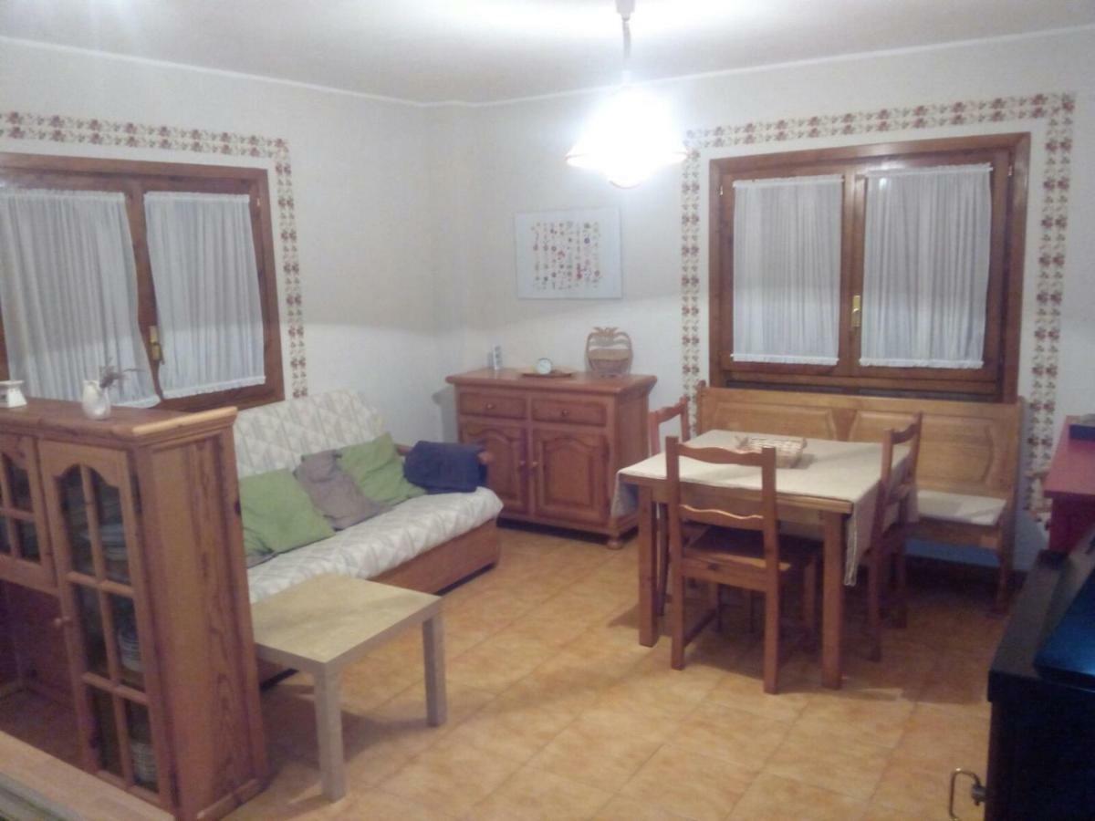 Apartamento en las montañas del pirineo aragonés en Alquiler Altruista Villanúa Exterior foto